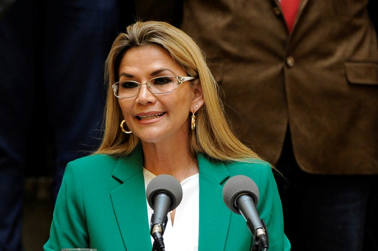 La mandataria Áñez anuncia candidatura a la presidencia de Bolivia y sacude el tablero político