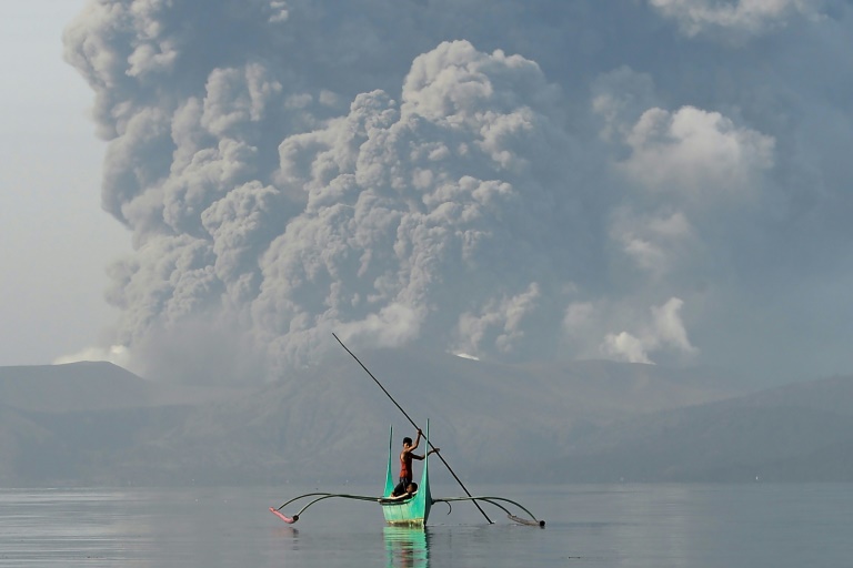 Estado de alerta en Filipinas por el volcán Taal