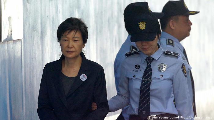 Corea del Sur ratifica condena de 20 años de cárcel para expresidenta