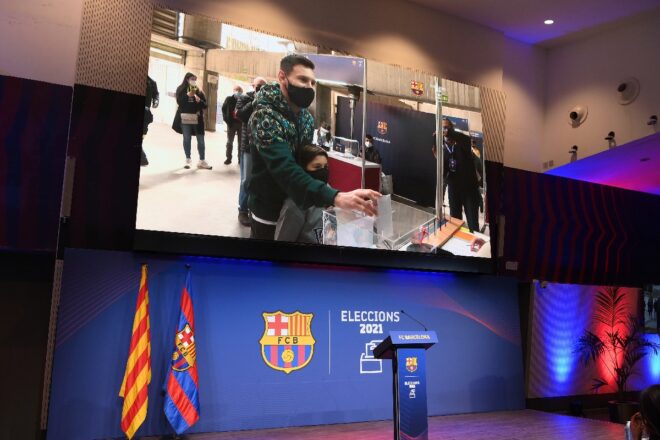 El FC Barcelona elige nuevo presidente con Laporta de favorito