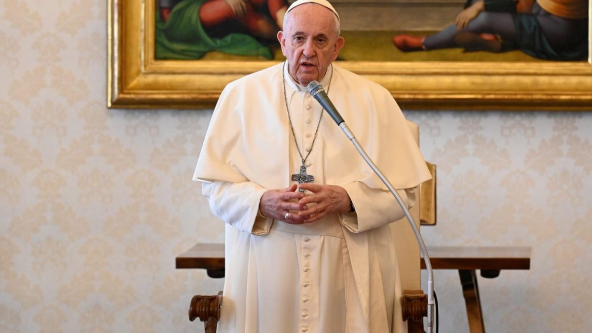 El Papa: el pueblo iraquí tiene derecho a vivir en paz, el desafío es la fraternidad