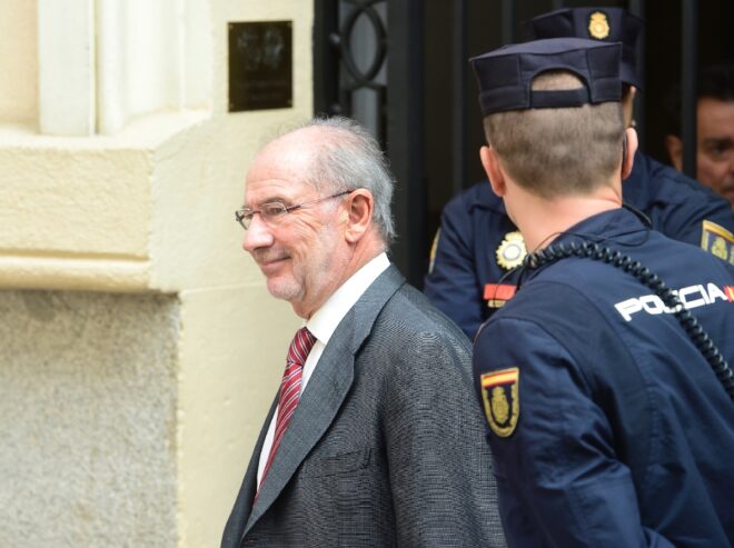 La fiscalía española pide 70 años de cárcel para el exjefe del FMI Rodrigo Rato