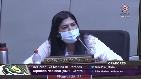 Del Pilar Medina desafía a “socos” a Celeste Amarilla en plena sesión