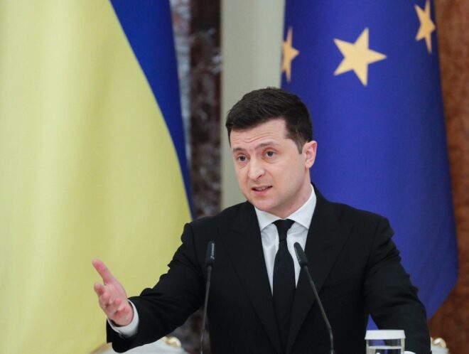 Ucrania insta a la OTAN a acelerar su adhesión para enviar una “señal” a Rusia