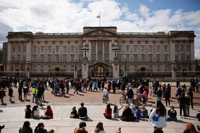 El Reino Unido rinde homenaje al príncipe Felipe y a su “vida y trabajo extraordinarios”