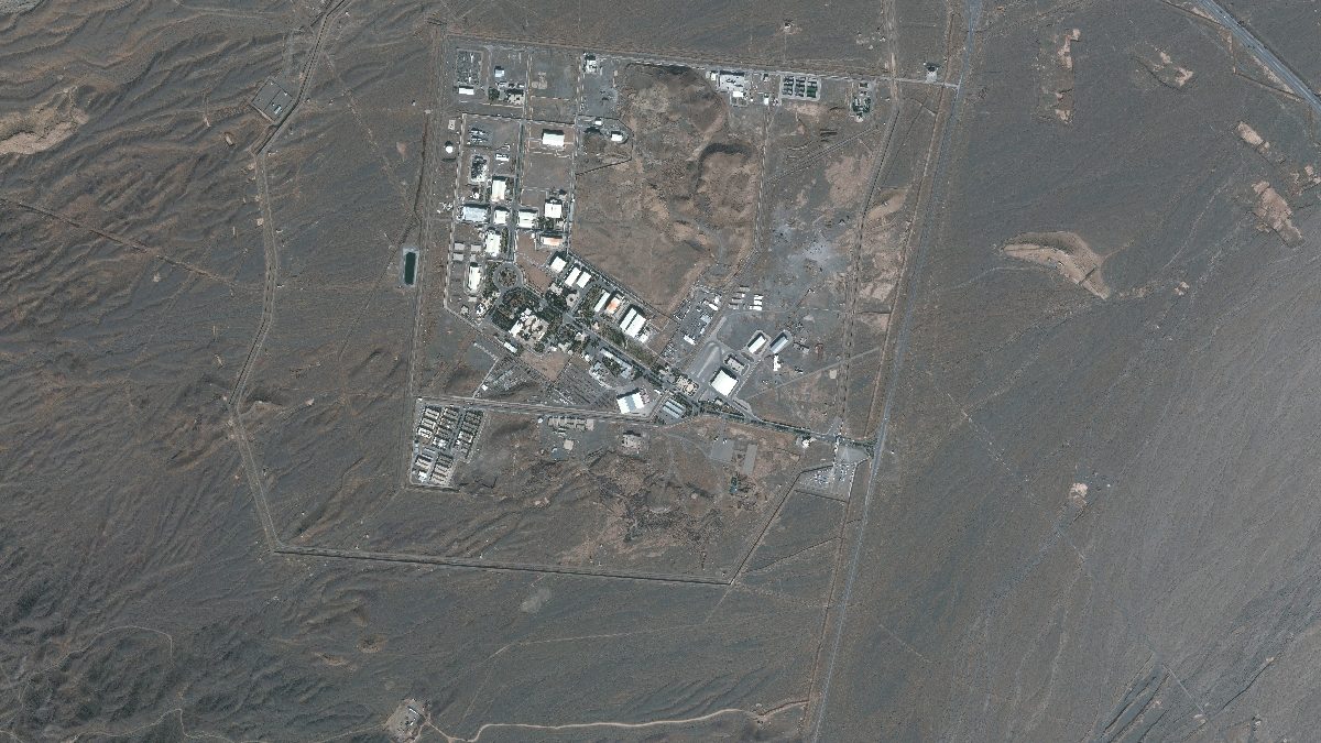 ¿”Sabotaje” de un centro nuclear iraní… y esfuerzos diplomáticos?