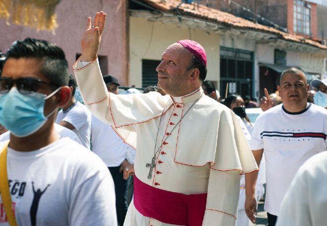 Fieles en violenta región de México reciben a nuncio apostólico y claman : “no nos olvides”