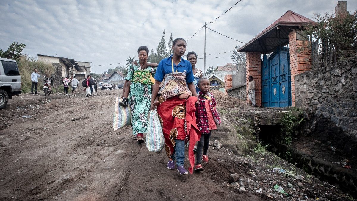 Éxodo en la ciudad congoleña de Goma para huir de la erupción de un volcán