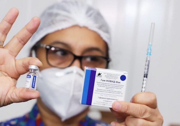 Argentina traerá 40.000 vacunas rusas para Paraguay, según director del PAI