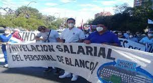 Trabajadores de Clínicas reclaman contrato colectivo