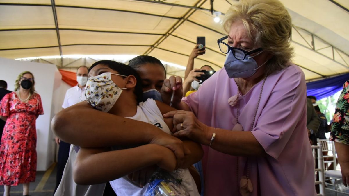 Arrancó vacunación de niños en la Costanera de Asunción