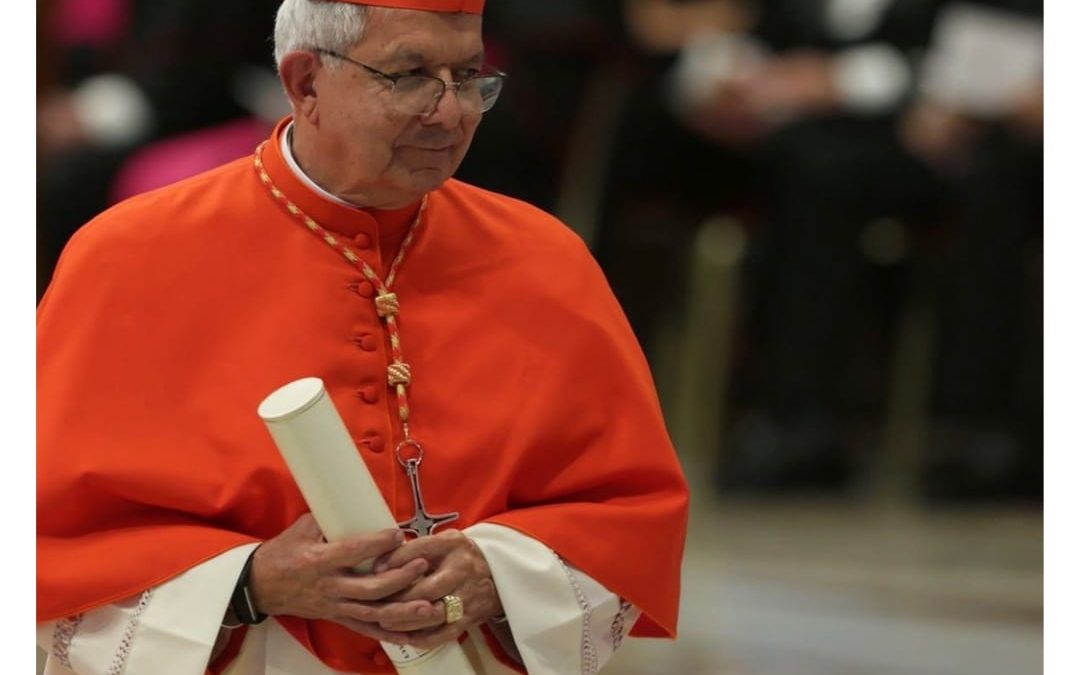 De lavar platos en Estados Unidos a Cardenal de la Iglesia Católica