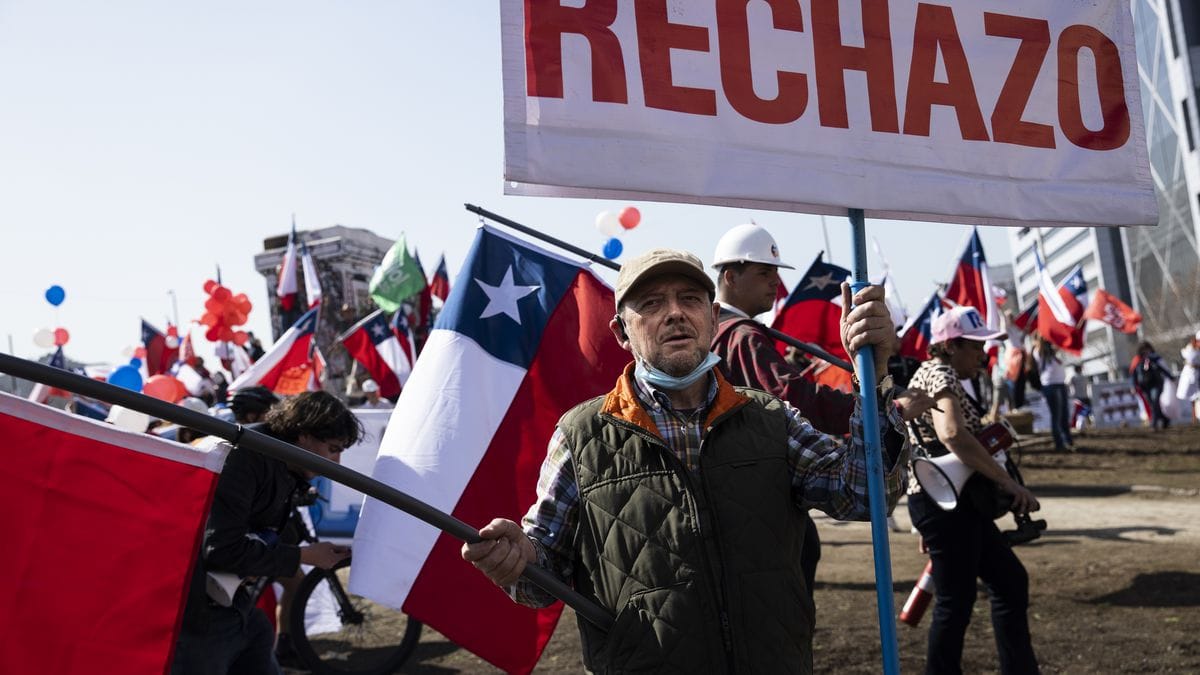 Chilenos le dicen no a nueva Constitución