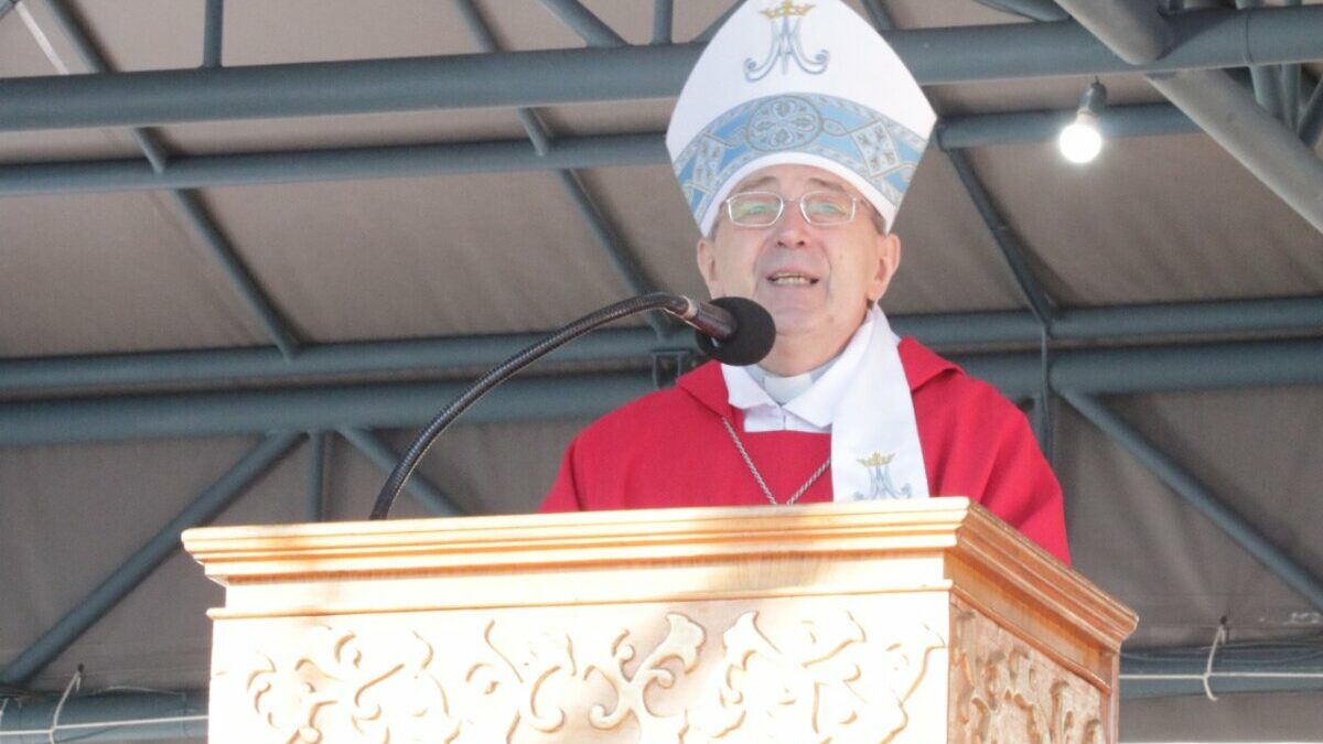 Obispo afirma que hay un despertar generalizado y conquistas importantes de las mujeres