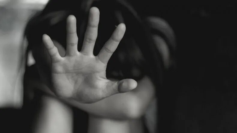 Imperdonable: padres vendían sexualmente a su hija