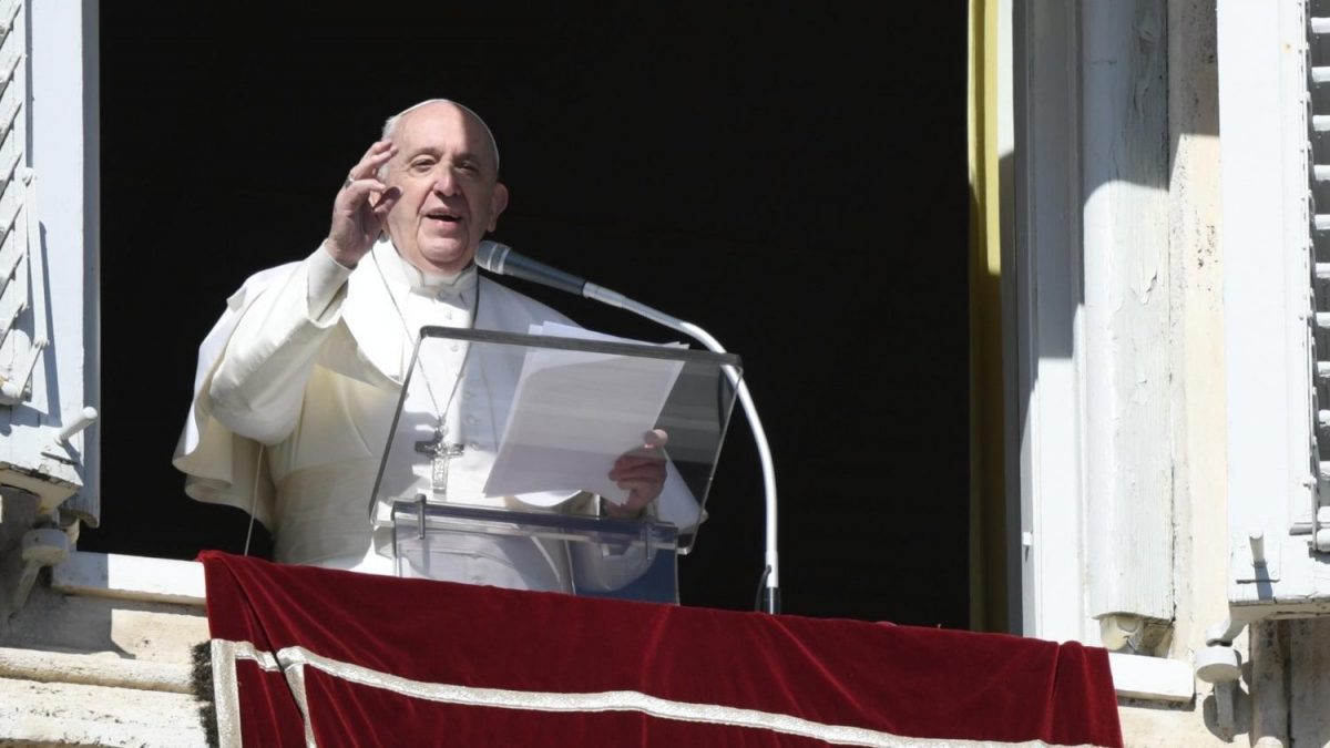 El Papa en el Ángelus: «Meteos esto en la cabeza: con el diablo jamás se dialoga»
