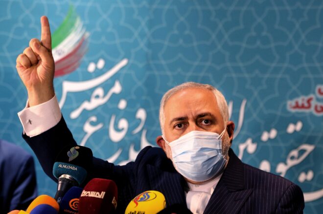 Irán comienza a limitar las inspecciones sobre su programa nuclear