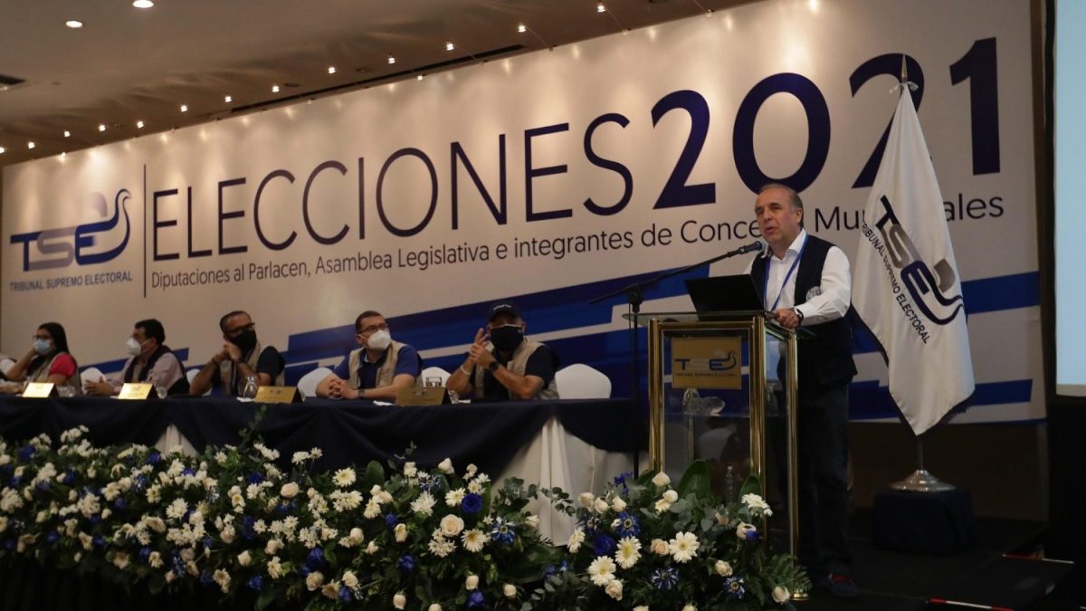 Elecciones en El Salvador. Rector UCA: preocupa el Estado de derecho