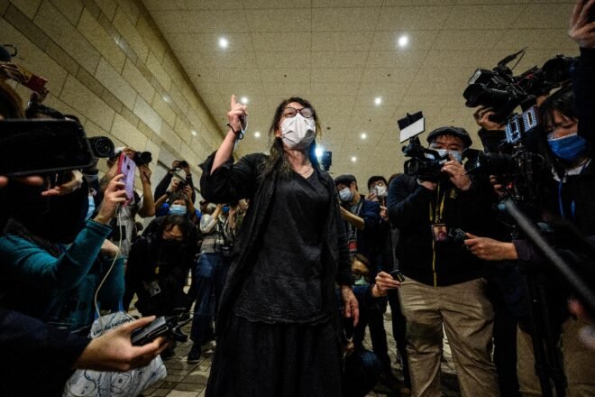 La justicia deja en prisión a 47 militantes prodemocracia en Hong Kong