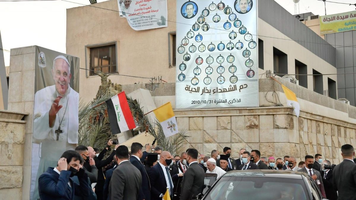 Inicia la segunda jornada del Papa en Iraq: nuevos gestos de paz y reconciliación