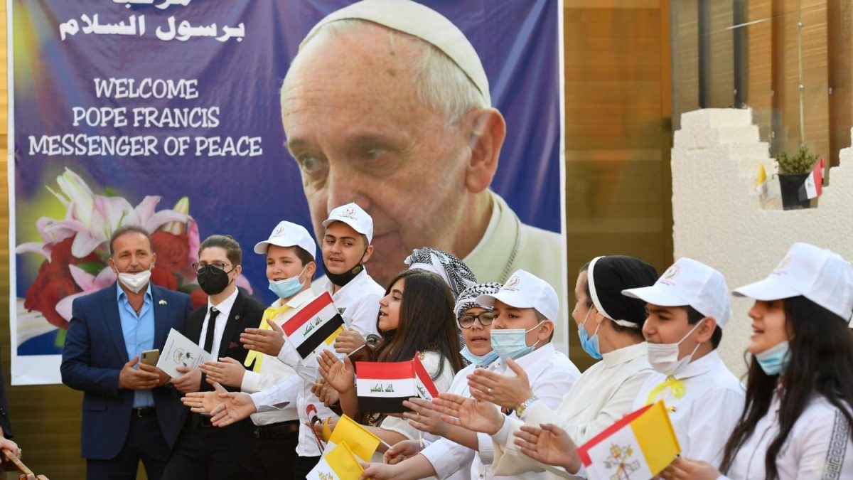 El viaje del Papa en Irak continúa: curando heridas y confirmando en la fe