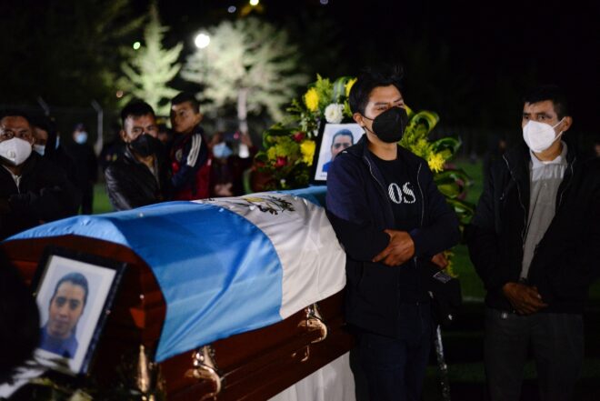 Con frustración y pena, Guatemala dice adiós a sus migrantes asesinados en México