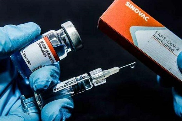 Intendentes tramitan adquisición de vacunas con fondos propios