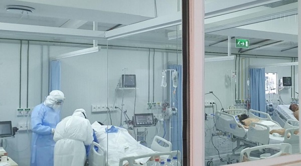 Médicos aseguran que la automedicación saturan los hospitales