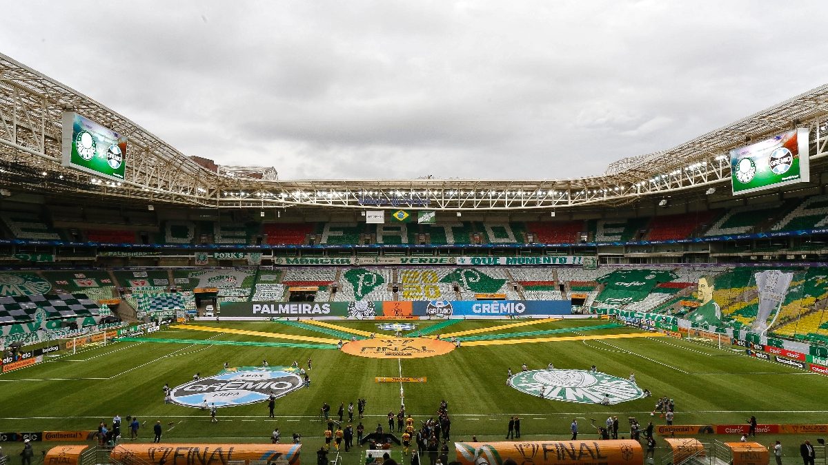 El fútbol regresa a Sao Paulo tras alivio en las medidas contra la pandemia