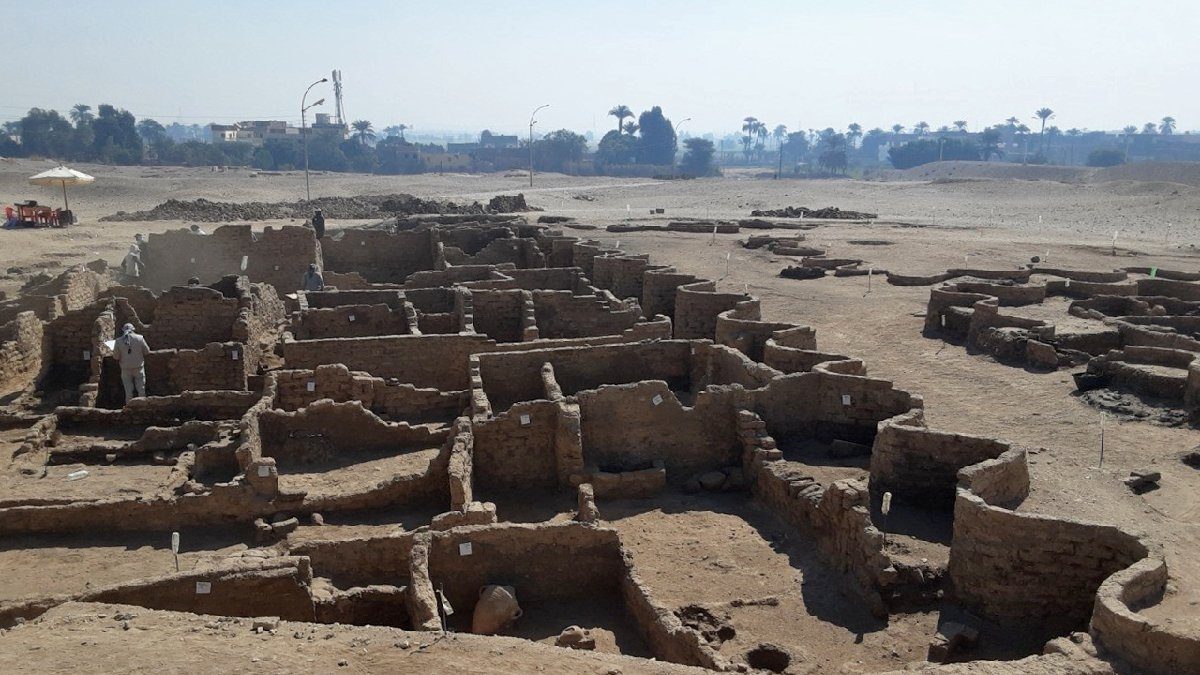 Una ciudad de artesanos de más de 3.000 años descubierta cerca de Luxor