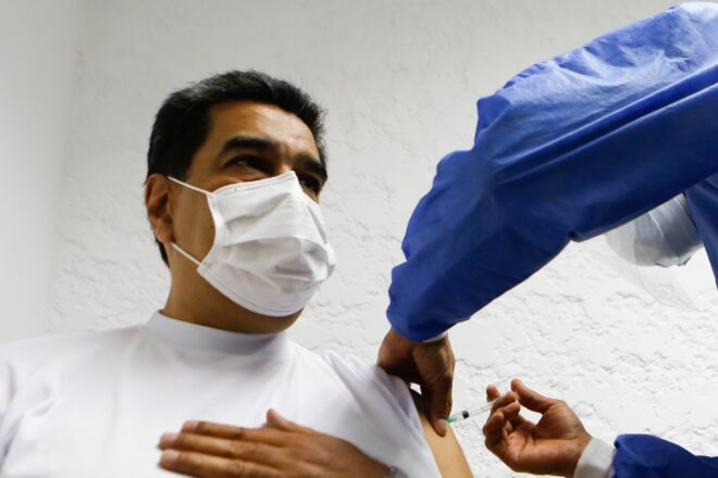Maduro dice que Venezuela producirá al mes 2 millones de vacunas cubanas