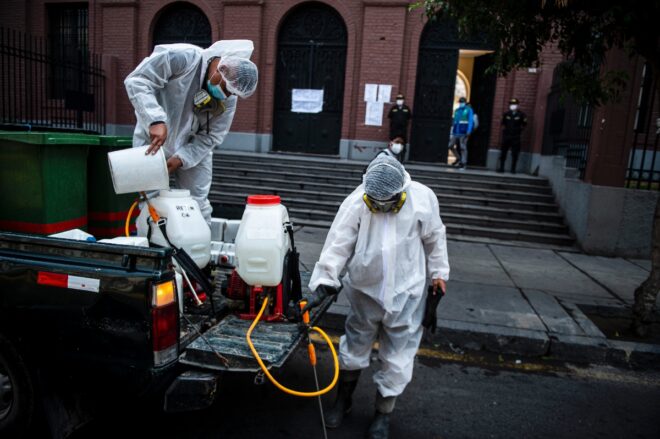 Perú rompe récord con más de 13.300 contagios de covid-19 en un día
