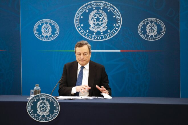 La receta de Draghi para Italia : déficit y obras públicas