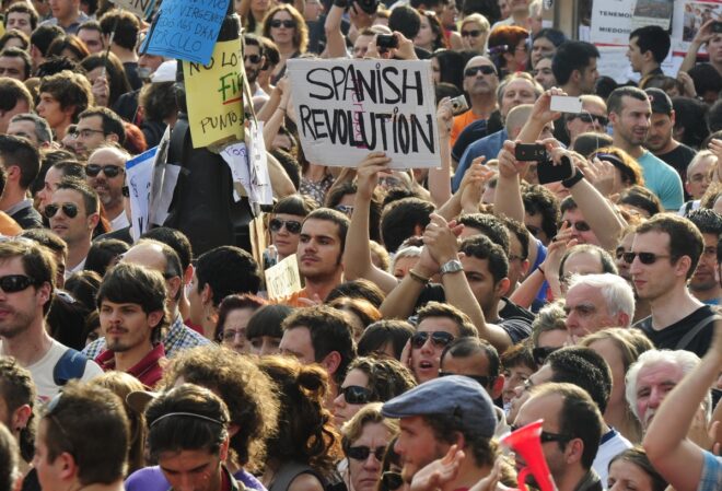 Diez años del movimiento de los indignados en España, una nueva forma de protesta que resonó