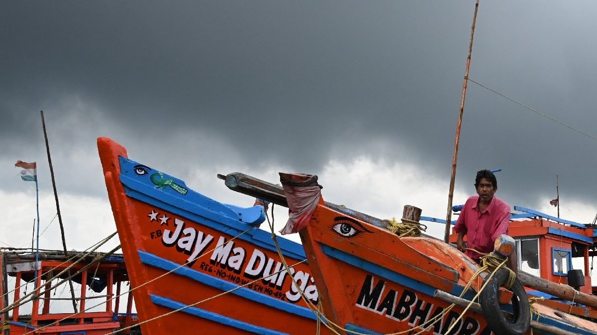 India evacua a dos millones de personas por la llegada del ciclón Yaas