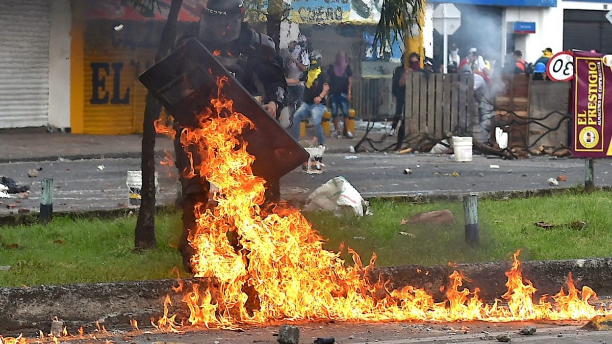 Colombia. Reforma fiscal. Obispo de Pasto: que la violencia no sea protagonista