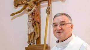 Obispo coadjutor de Almería pide “no perderse en guerras internas” en difícil situación de diócesis