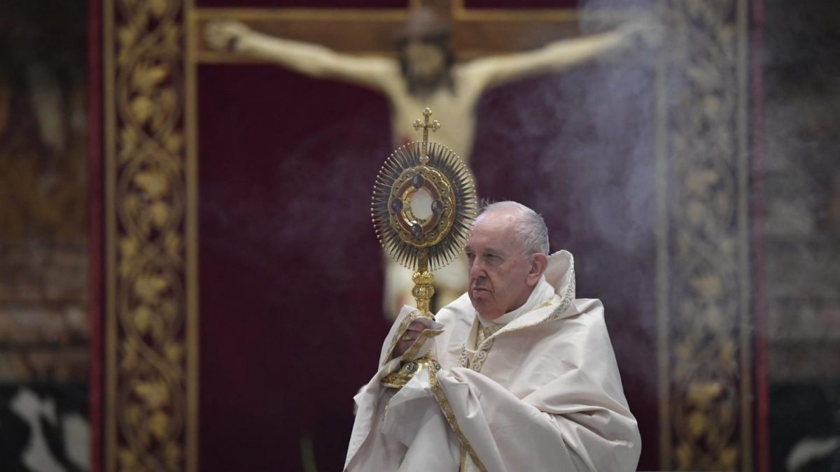 Corpus Christi. El Papa: la Eucaristía, soporte en medio de las dificultades