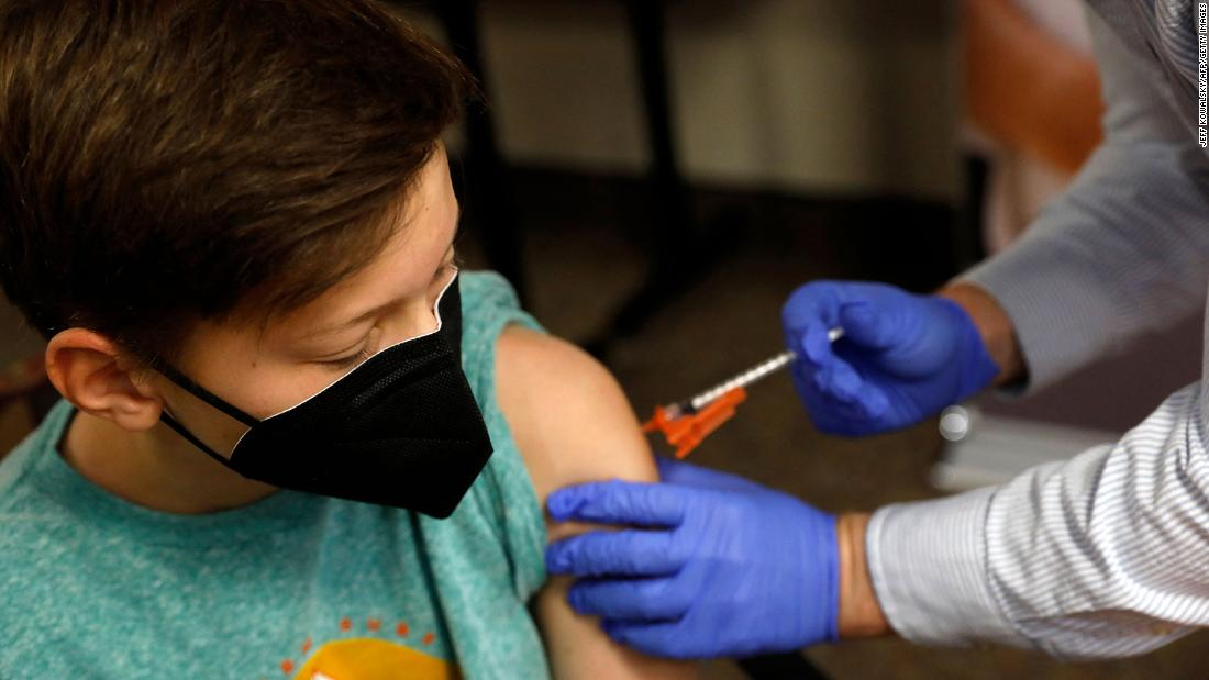 Adolescentes entre 12 y 17 años con enfermedad de base podrán vacunarse