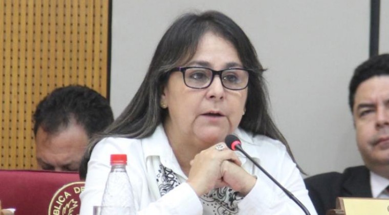 Senadora pedirá sanción a su colega Fulgencio Rodríguez por incidentes violentos