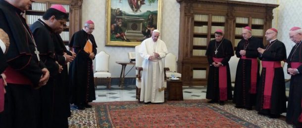 Papa Francisco agradece “gesto de comunión fraterna” de Iglesia paraguaya