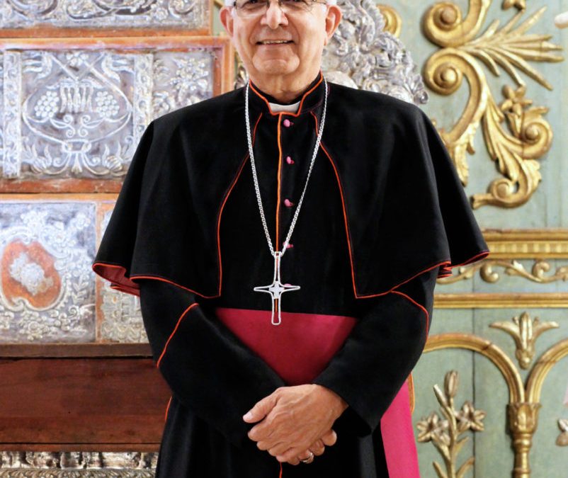 Imposición del Palio Arzobispal a Mons. Adalberto Martínez Flores, Arzobispo Metropolitano.