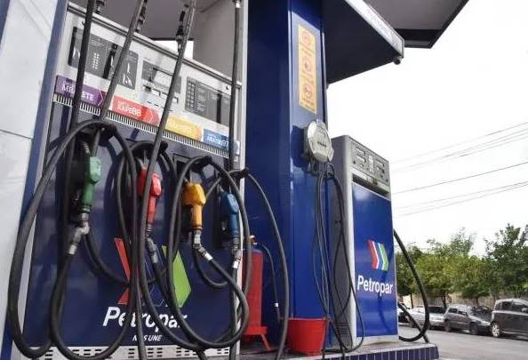 Gobierno vuelve a recurrir al subsidio para bajar precios de combustibles en Petropar