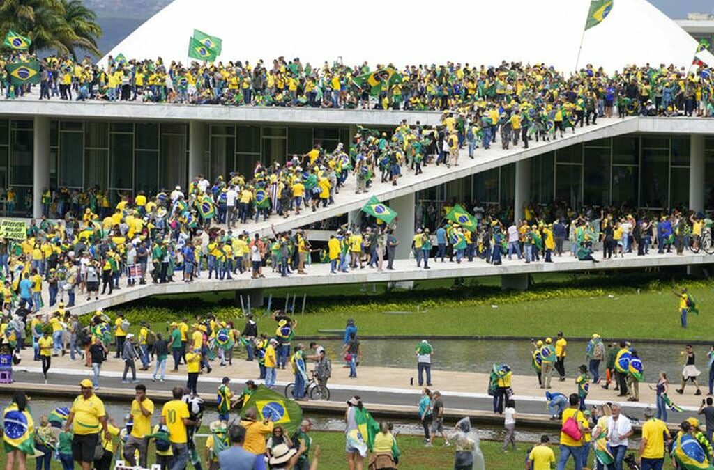 Brasil: bolsonaristas asaltaron sedes de los tres poderes