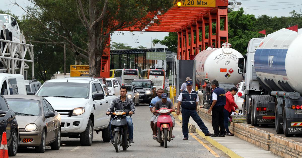 Argentina retiene 20 camiones con gas licuado de petróleo