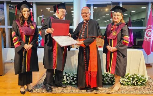 Cardenal Adalberto Martínez Flores: Doctor «Honoris Causa»