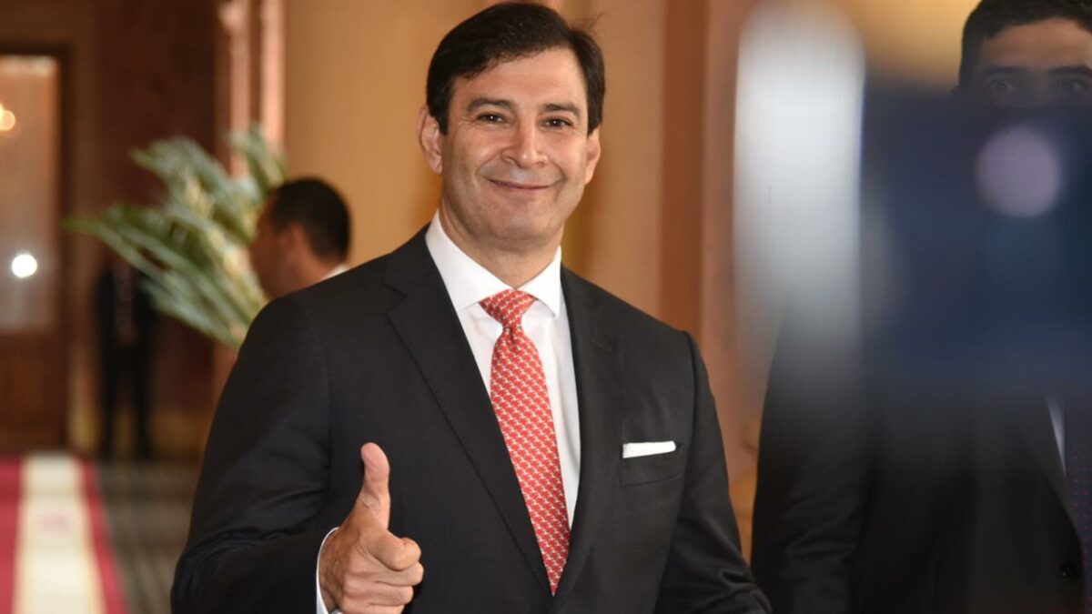 Ovelar: si no se debate, no se puede tomar posición