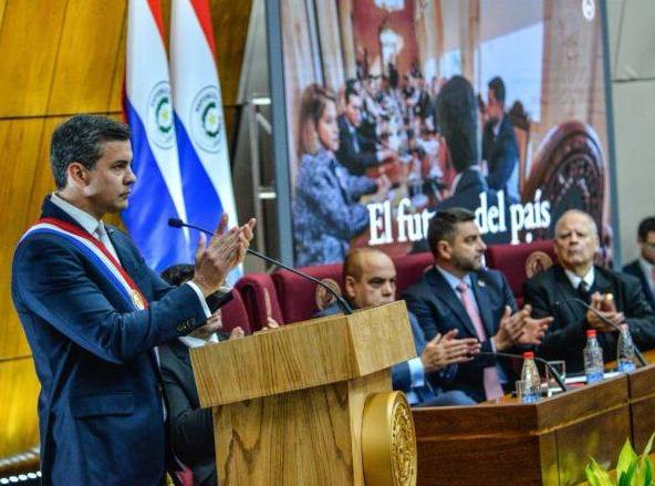 Economista evalúa gestión de Peña  y considera ínfimo el crecimiento