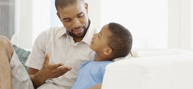 Comunicación con los hijos debe ser abierta y sin juicios