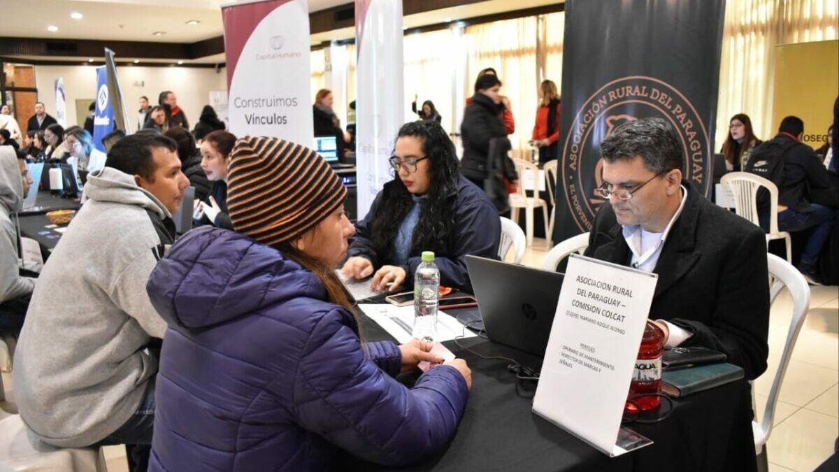¿Buscás empleo? Acercate a la Expo y armar tu currículum
